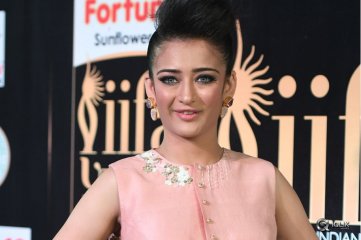 Akshara Hassan At IIFA Utsavam Awards 2017